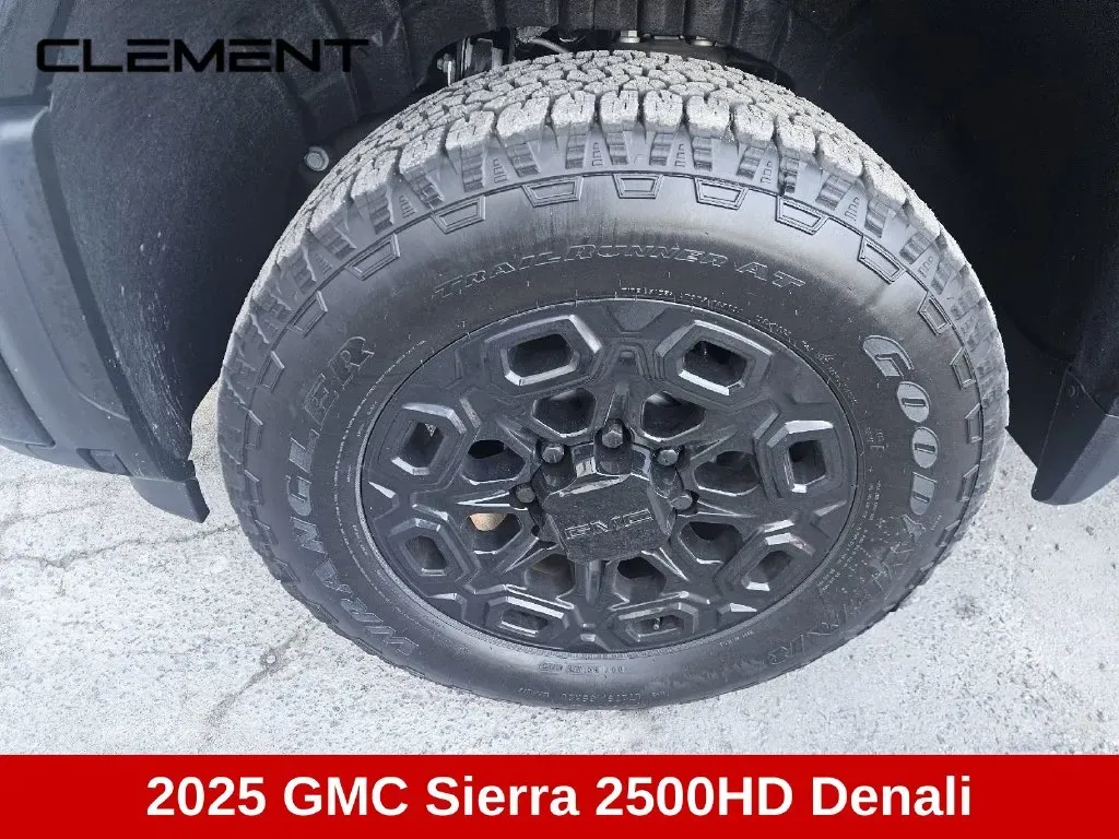 GMC Sierra photo 7