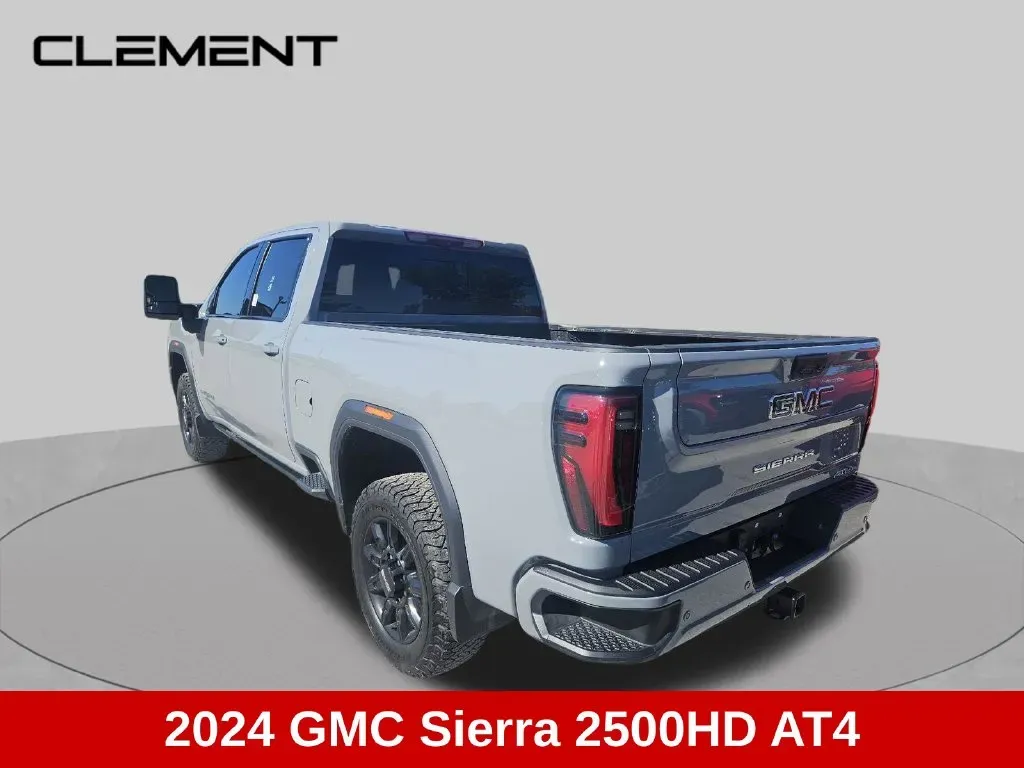 GMC Sierra photo 7