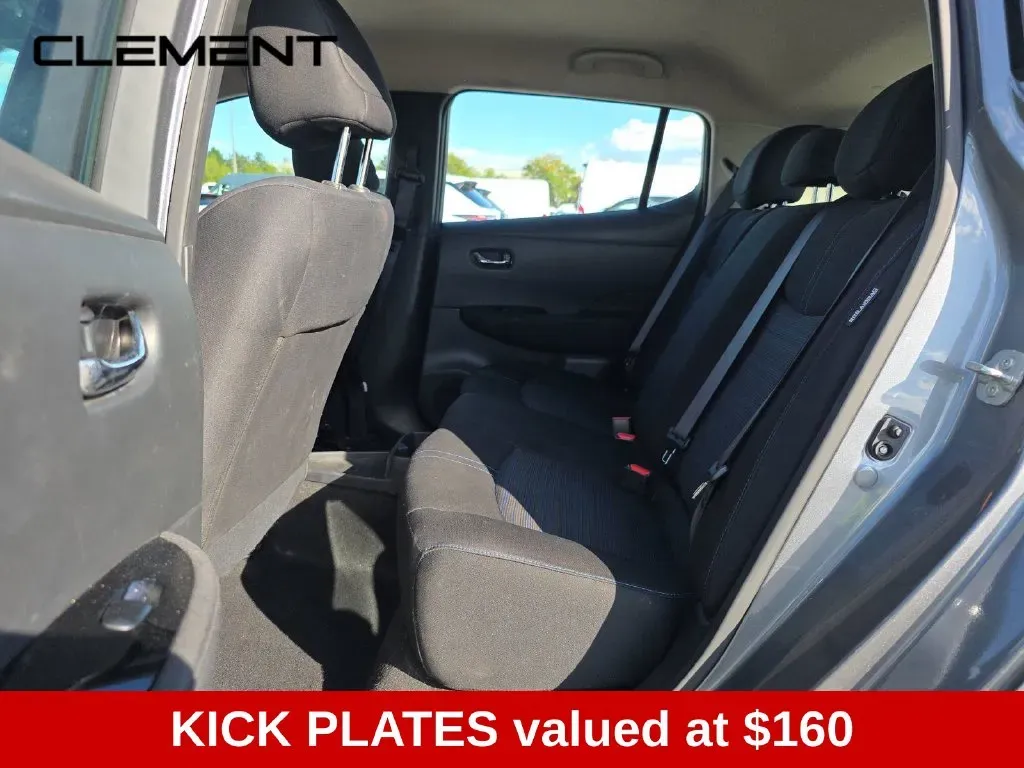 Nissan Leaf photo 7
