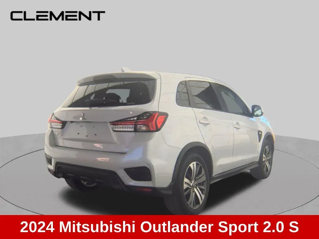 Mitsubishi Outlander Sport photo 8