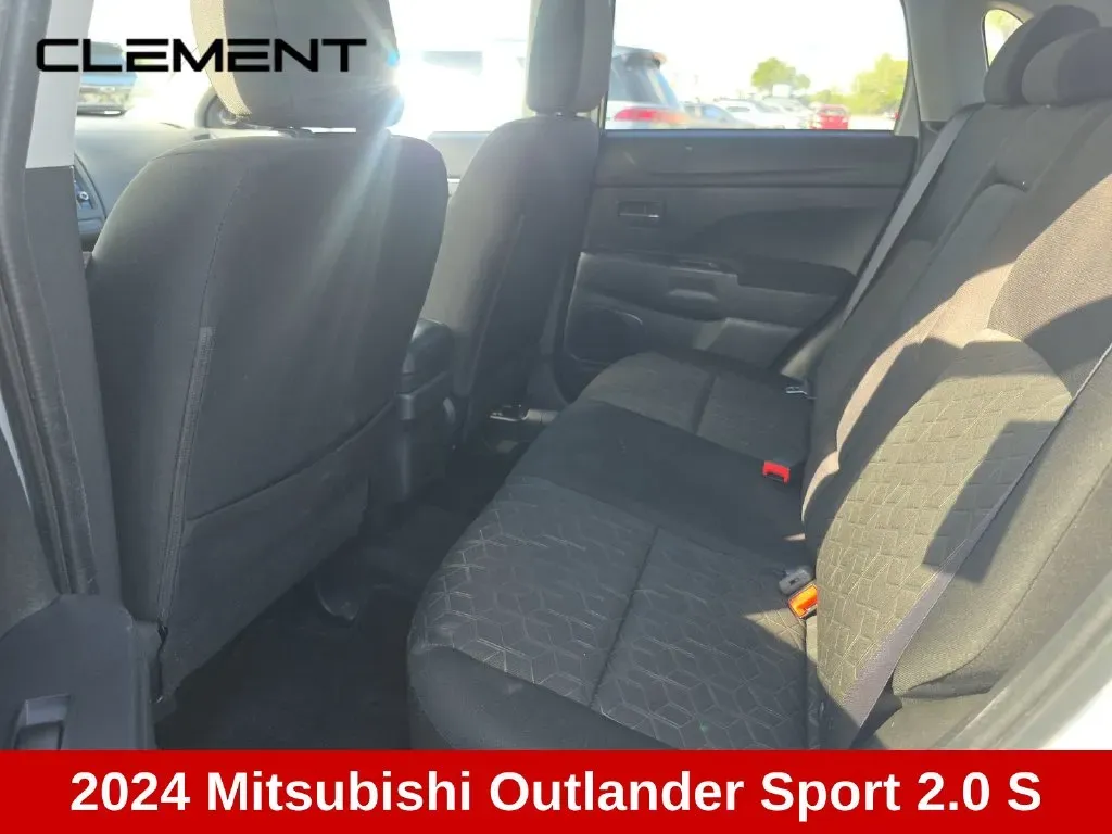 Mitsubishi Outlander Sport photo 5