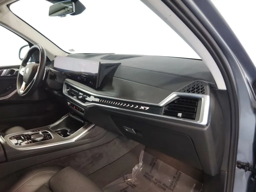 BMW X7 photo 54