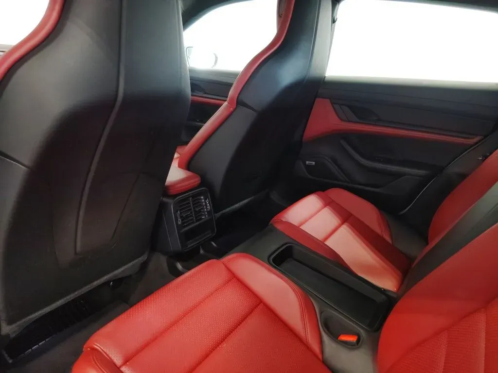 2022 Porsche Taycan Base - Photo 41