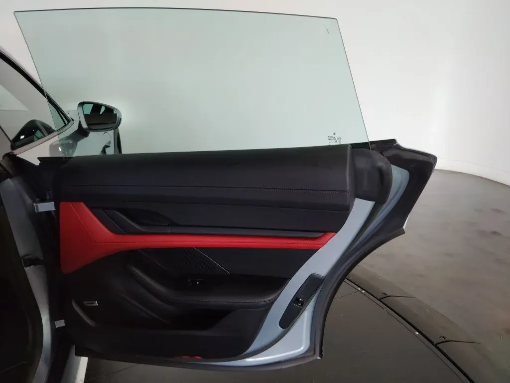 2022 Porsche Taycan Base - Photo 43
