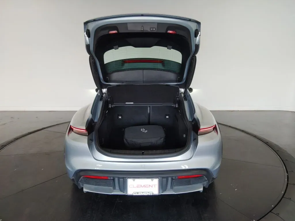 2022 Porsche Taycan Base - Photo 9