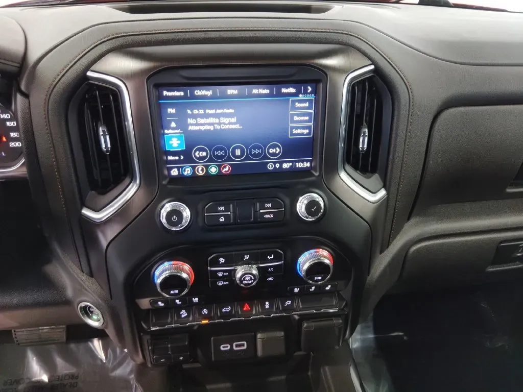 GMC Sierra photo 24