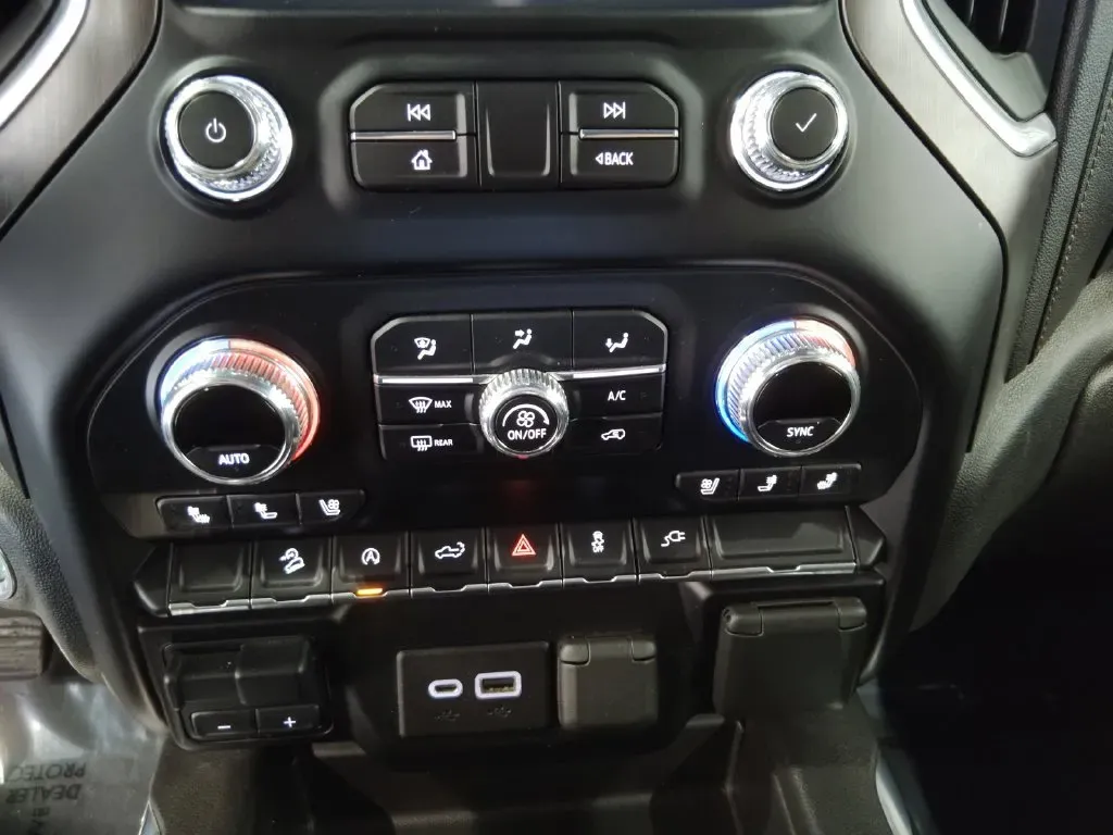 GMC Sierra photo 23