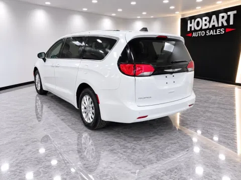 More photos of 2024 Chrysler Voyager LX at Hobart Auto Sales, IN