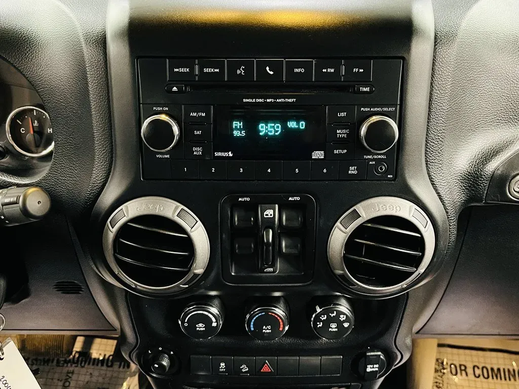2017 Jeep Wrangler Unlimited Sport S - Photo 17