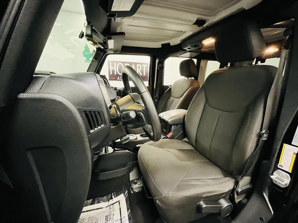 2017 Jeep Wrangler Unlimited Sport S - Photo 8