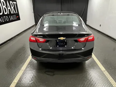 More photos of 2018 Chevrolet Malibu LT at Hobart Auto Sales, IN