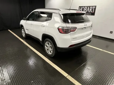 More photos of 2024 Jeep Compass Latitude at Hobart Auto Sales, IN