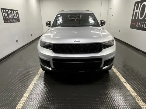 Photos of 2023 Jeep GRAND CHEROKEE for sale in Hobart, IN at Hobart Auto Sales