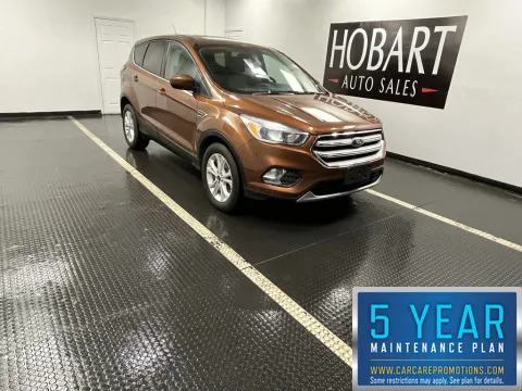 Red 2017 Ford Escape SE for sale in Hobart, IN