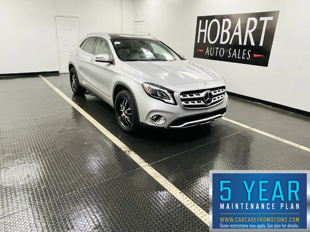 Silver 2018 Mercedes-Benz GLA 250 for sale in Hobart, IN