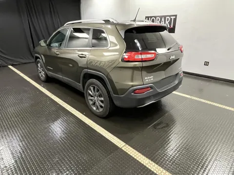 More photos of 2015 Jeep Cherokee Limited at Hobart Auto Sales, IN