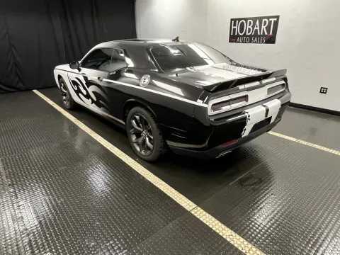 More photos of 2017 Dodge Challenger SXT Plus at Hobart Auto Sales, IN