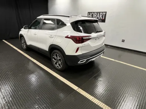 More photos of 2023 Kia Seltos EX at Hobart Auto Sales, IN