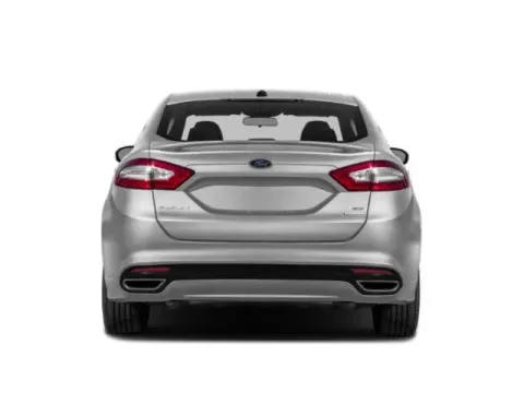 More photos of 2015 Ford Fusion SE at Hobart Auto Sales, IN