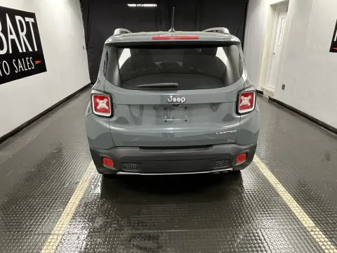 More photos of 2017 Jeep Renegade Limited at Hobart Auto Sales, IN
