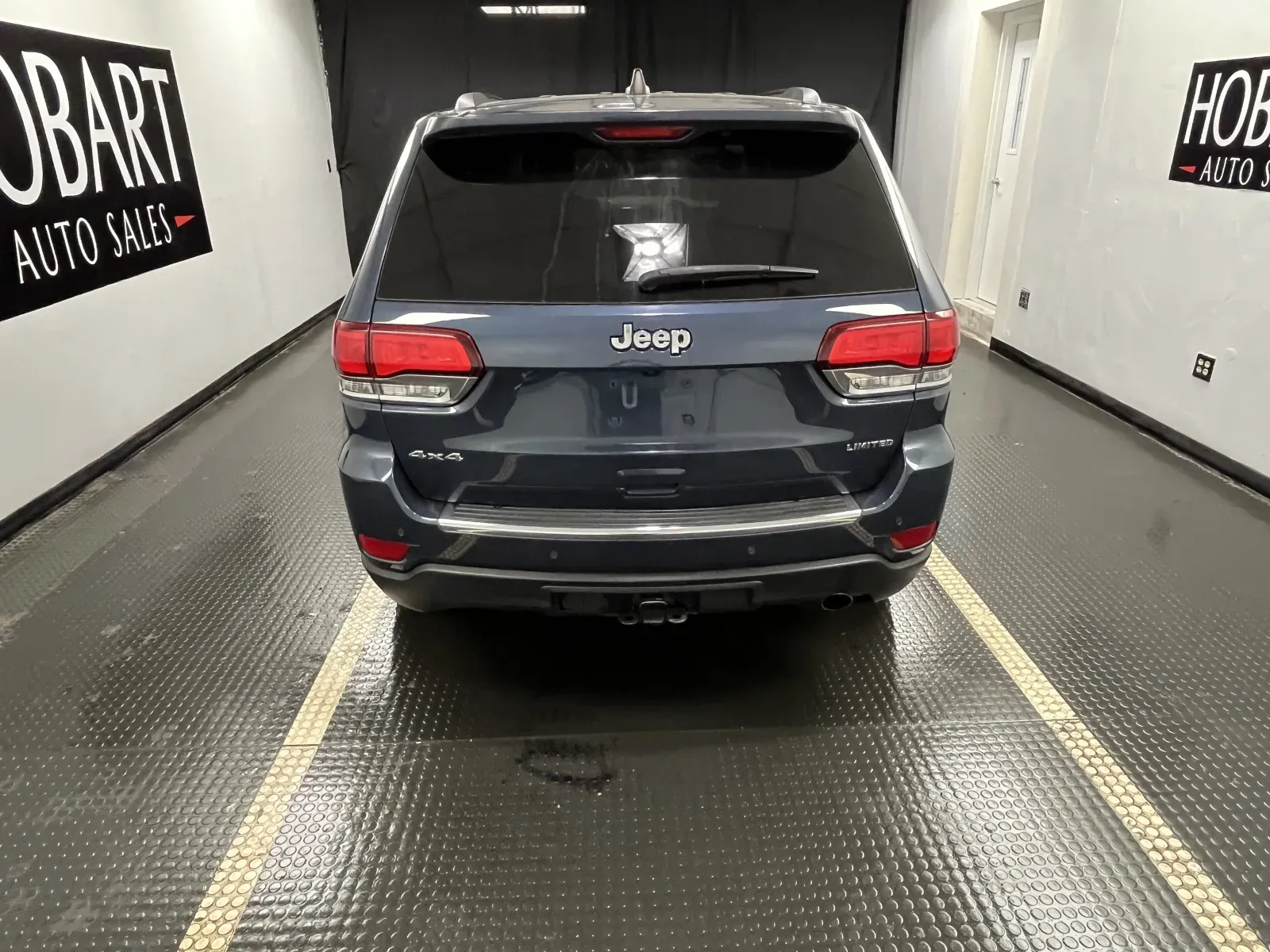 More photos of 2020 Jeep Grand Cherokee Limited at Hobart Auto Sales, IN