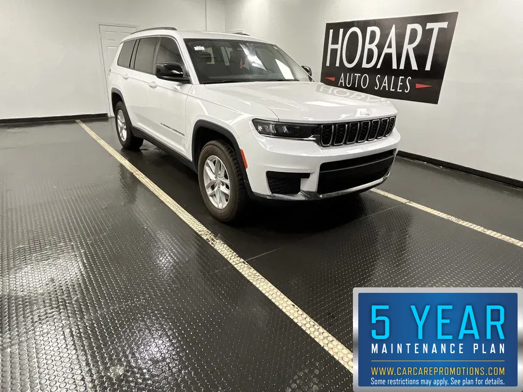 White 2023 Jeep GRAND CHEROKEE for sale in Hobart, IN