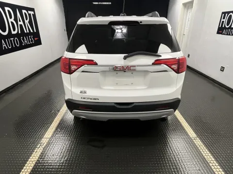More photos of 2019 GMC Acadia SLT at Hobart Auto Sales, IN