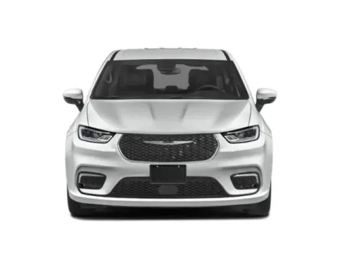 More photos of 2023 Chrysler Pacifica Touring L at Hobart Auto Sales, IN