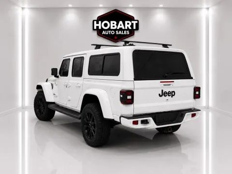 More photos of 2022 Jeep Gladiator High Altitude at Hobart Auto Sales, IN