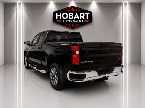 More photos of 2020 Chevrolet Silverado 1500 LT at Hobart Auto Sales, IN