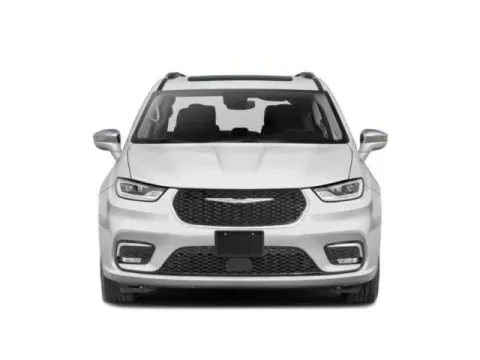 More photos of 2023 Chrysler Pacifica Hybrid Touring L at Hobart Auto Sales, IN