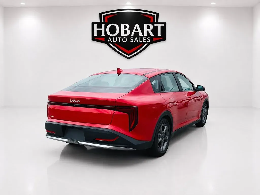 2025 Kia K4 LXS - Photo 6