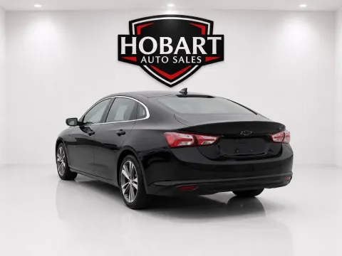 More photos of 2022 Chevrolet Malibu LT at Hobart Auto Sales, IN