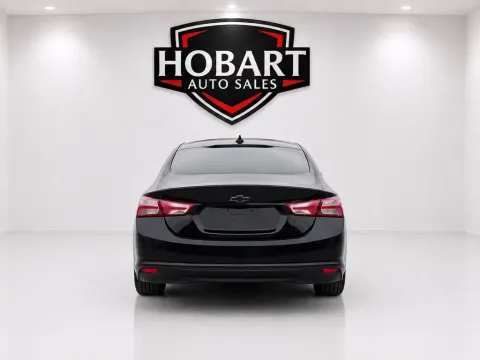 More photos of 2022 Chevrolet Malibu LT at Hobart Auto Sales, IN