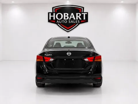 More photos of 2025 Nissan Altima SV at Hobart Auto Sales, IN