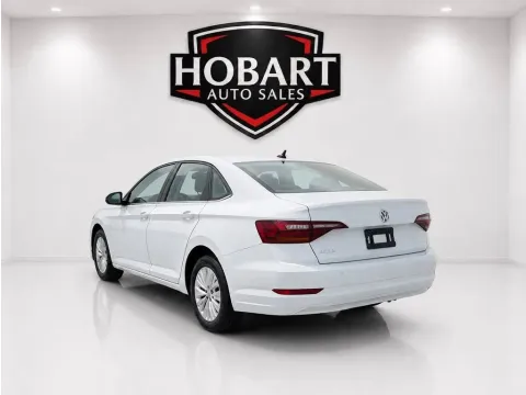 More photos of 2019 Volkswagen Jetta at Hobart Auto Sales, IN
