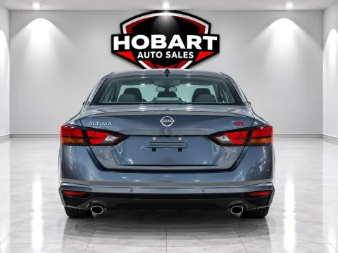 More photos of 2024 Nissan Altima 2.5 SR at Hobart Auto Sales, IN