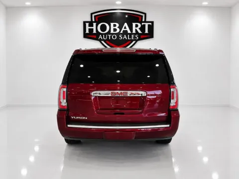 More photos of 2018 GMC Yukon Denali at Hobart Auto Sales, IN