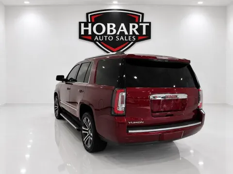 More photos of 2018 GMC Yukon Denali at Hobart Auto Sales, IN