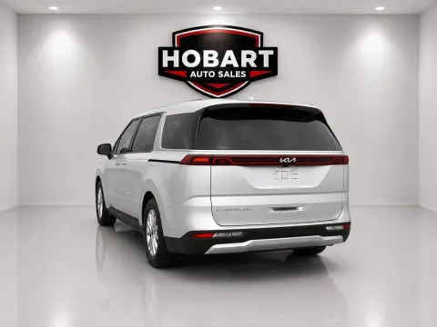 More photos of 2022 Kia Carnival LX at Hobart Auto Sales, IN