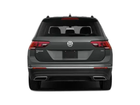 More photos of 2018 Volkswagen Tiguan at Hobart Auto Sales, IN