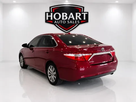 More photos of 2016 Toyota Camry at Hobart Auto Sales, IN