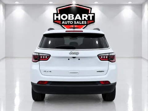 More photos of 2022 Jeep Compass Latitude at Hobart Auto Sales, IN