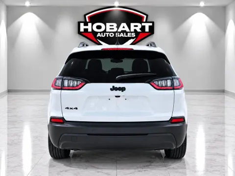 More photos of 2023 Jeep Cherokee Altitude Lux at Hobart Auto Sales, IN