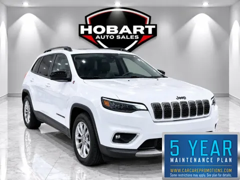 White 2023 Jeep Cherokee Altitude Lux for sale in Hobart, IN