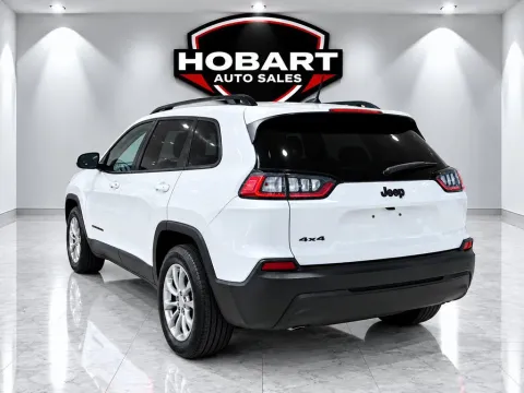 More photos of 2023 Jeep Cherokee Altitude Lux at Hobart Auto Sales, IN