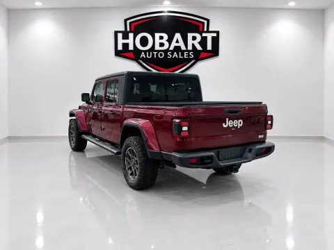 More photos of 2021 Jeep Gladiator Overland at Hobart Auto Sales, IN