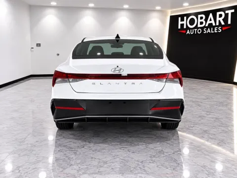 More photos of 2025 Hyundai Elantra SEL Convenience at Hobart Auto Sales, IN