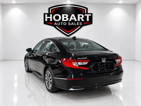 More photos of 2020 Honda Accord Hybrid Touring at Hobart Auto Sales, IN