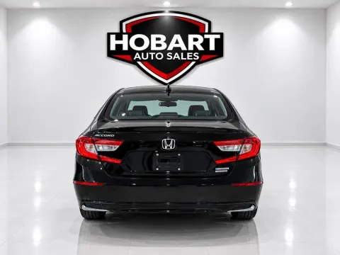 More photos of 2020 Honda Accord Hybrid Touring at Hobart Auto Sales, IN